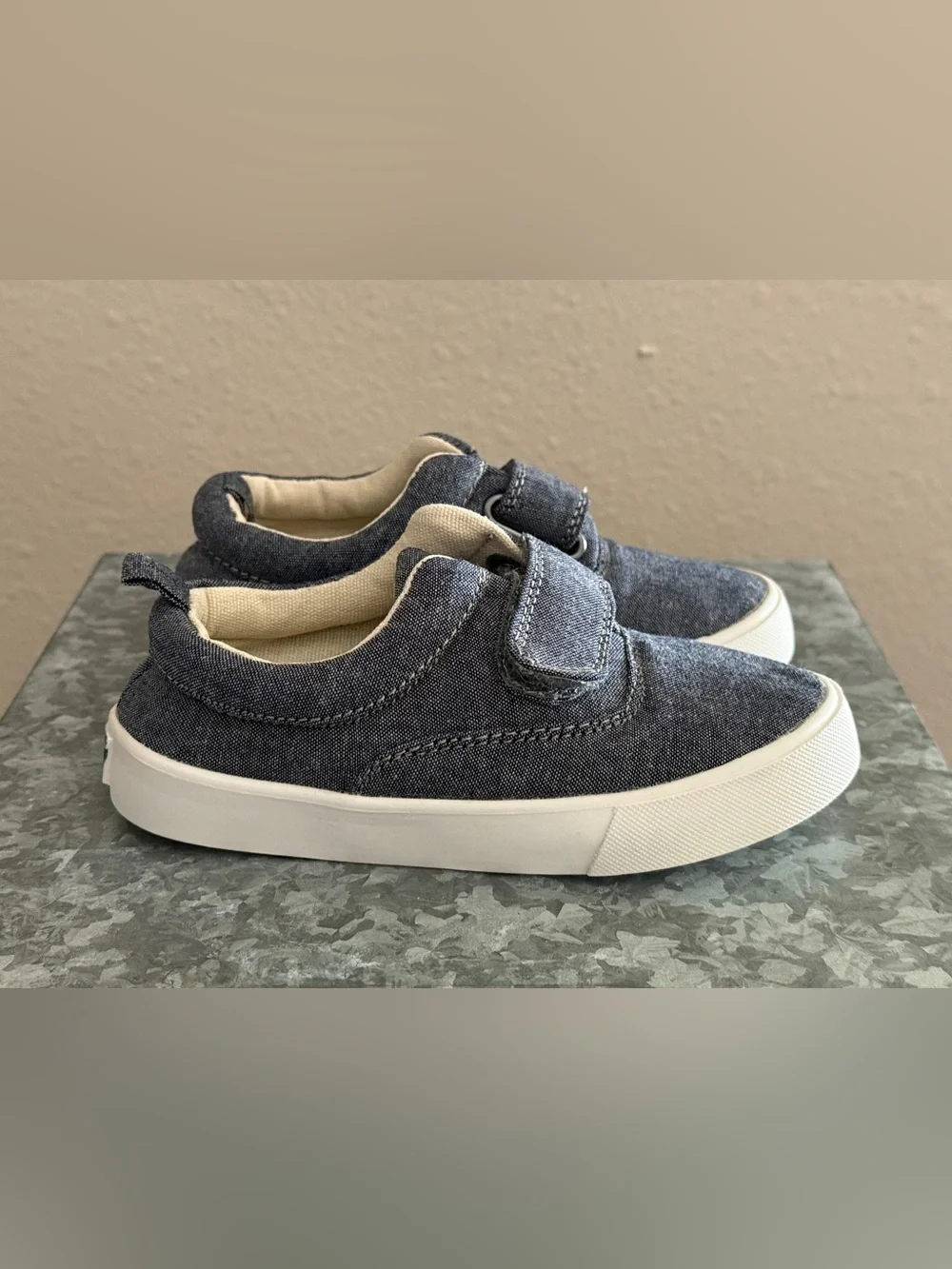 The Gap Kids Casual Sneakers Denim Blue - Velcro Closure, Chambray, Size 9